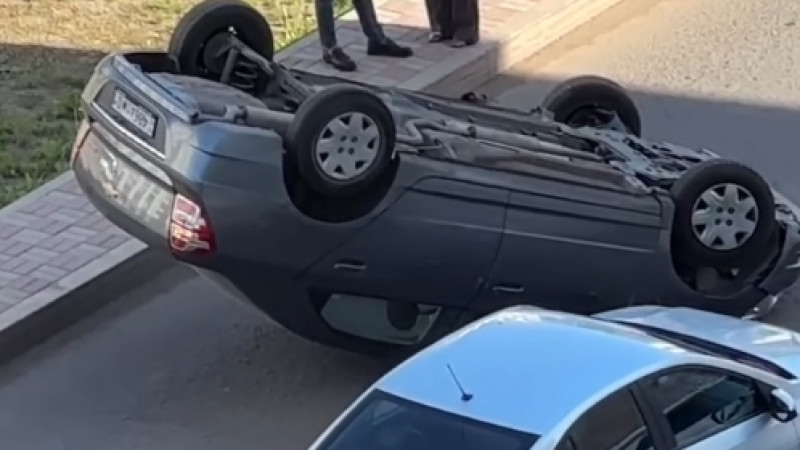 Кадры из видео