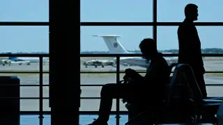 Казахстанку задержали сразу после приземления в Алматы