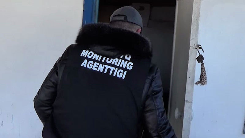 Кадры из видео