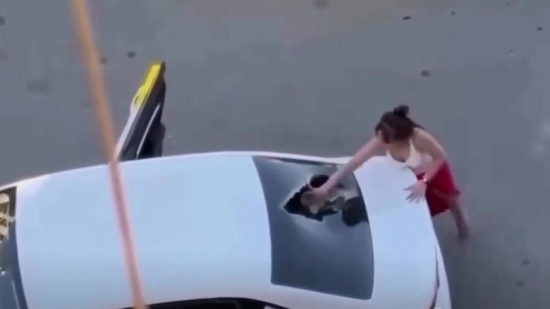 Кадры из видео