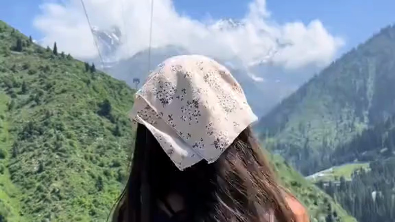 Кадры из видео