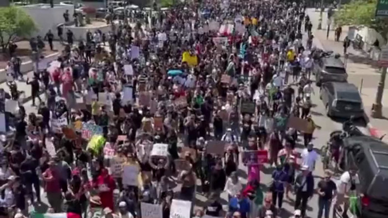 Кадры из видео