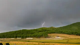 Жара и грозы накроют Казахстан 12 июня