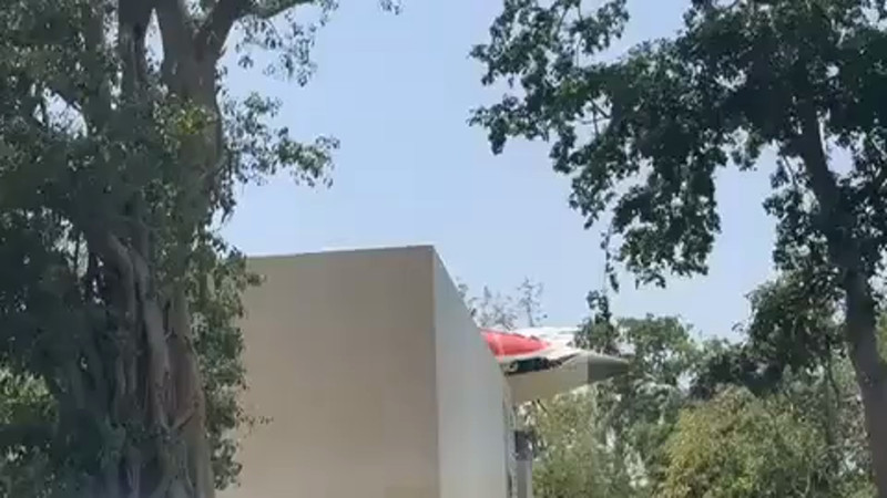 Кадры из видео