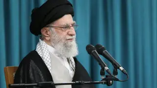 Верховный лидер Ирана пригрозил нанести США невосполнимый урон