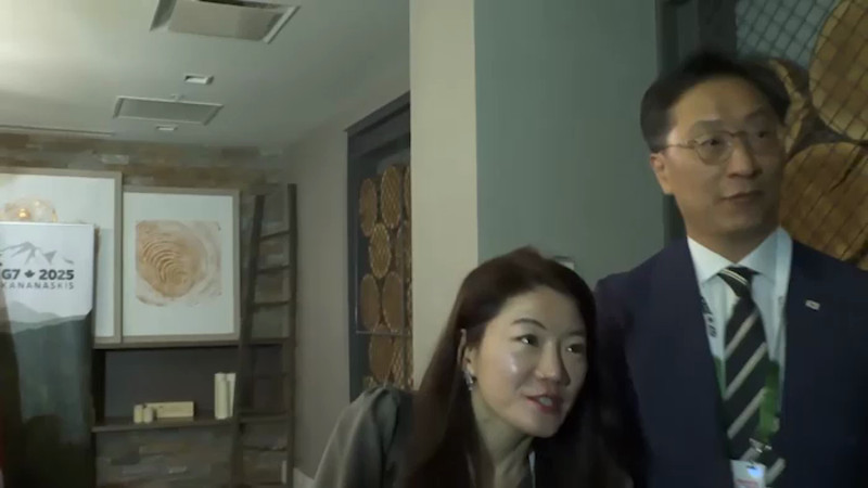 Кадры из видео