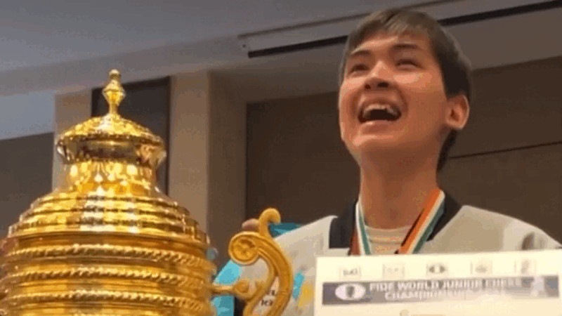 Кадры из видео