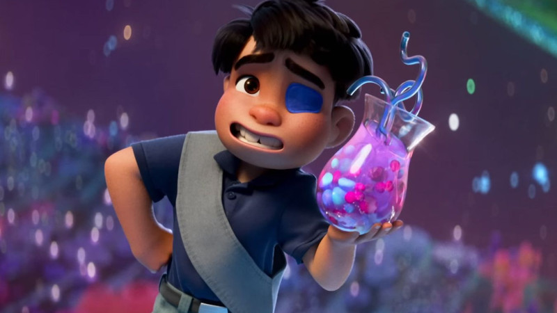 Кадры из мультфильма "Элио"