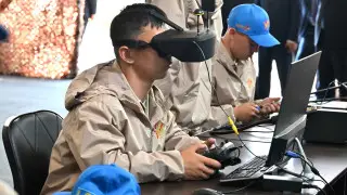 Токаеву показали тренажеры для операторов FPV-дронов