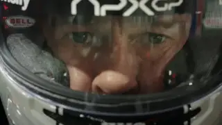 “Нужно побить рекорд“: Брэд Питт разогнался до 320 километров в час