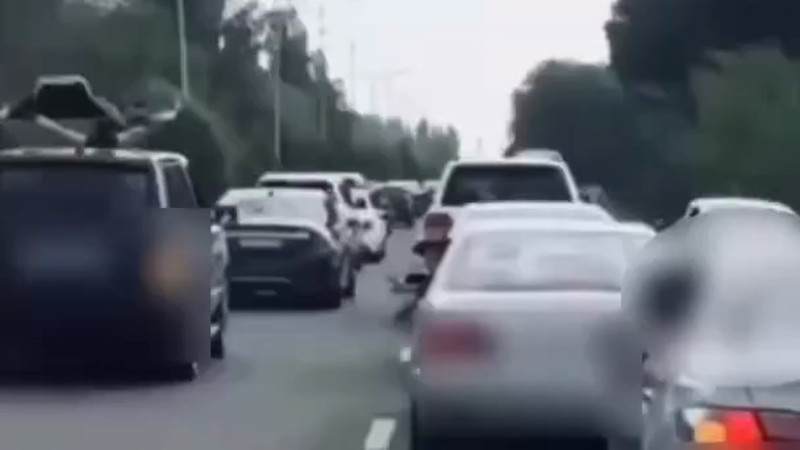 Кадры из видео