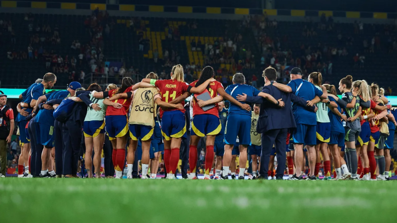 Фото: instagram.com/sefutbolfem/