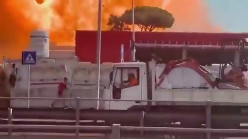 Кадры из видео