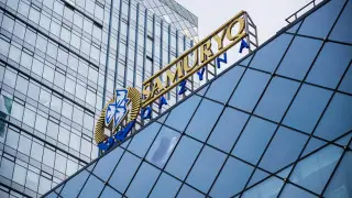 Самрук-Казына задумалась о продаже акций Казахтелекома, КТЖ и QazaqGaz