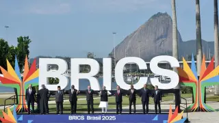 Трамп пригрозил дополнительными тарифами странам, поддерживающим БРИКС