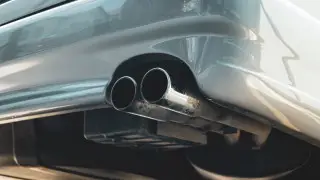 Авто теряет динамику и “пьет“ литры масла: что делать, если катализатор “умирает“