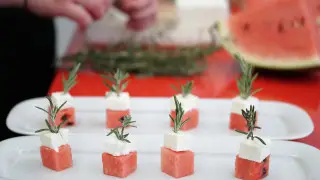 Что будет, если добавить к арбузу сыр или огурец