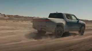 Rivian обновила электромобиль R1: теперь в нем четыре мотора