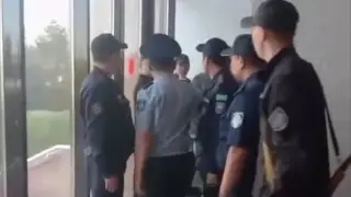 24-летний мужчина пытался поджечь Дом министерств в Астане