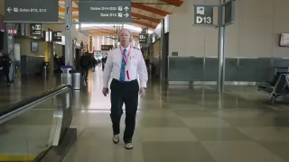 Почему ходить в тапочках на борту - плохая идея, рассказал пилот