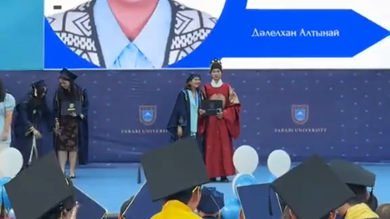 Кадры из видео