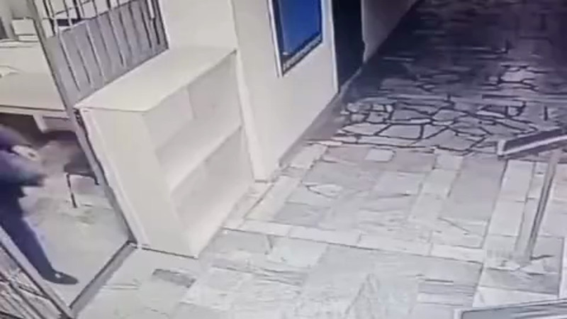 Кадры из видео