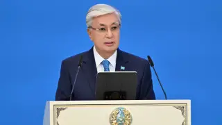 Вейпы, сталкинг и кражи невест: Токаев подписал новый закон