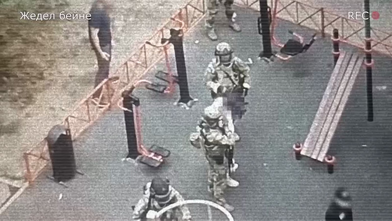 Кадры из видео