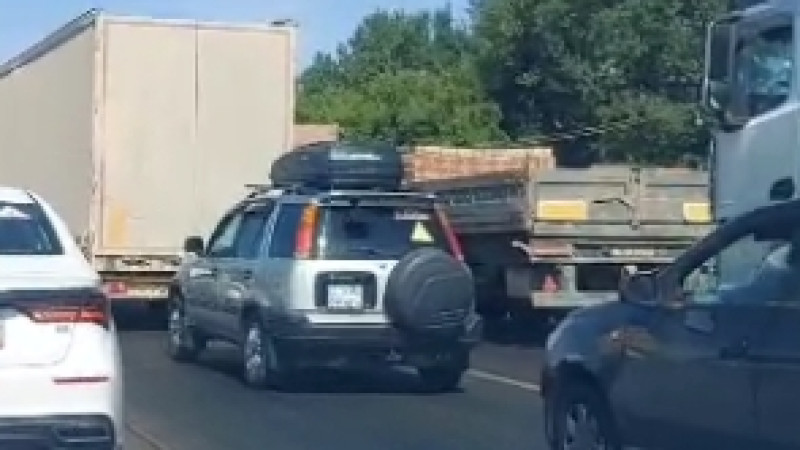 Кадры из видео