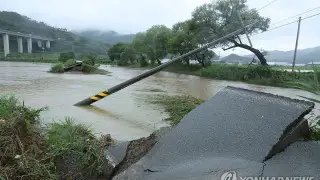 Ливни в Южной Корее не прекращаются третий день: тысячи людей эвакуированы