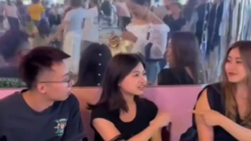 Кадры из видео