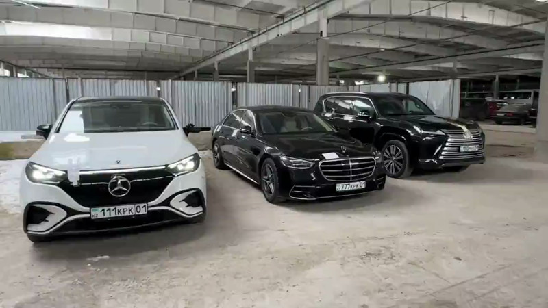 Кадры из видео