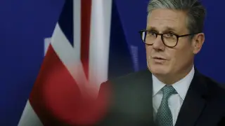 Стармер вызвал правительство из отпуска, чтобы обсудить признание Палестины