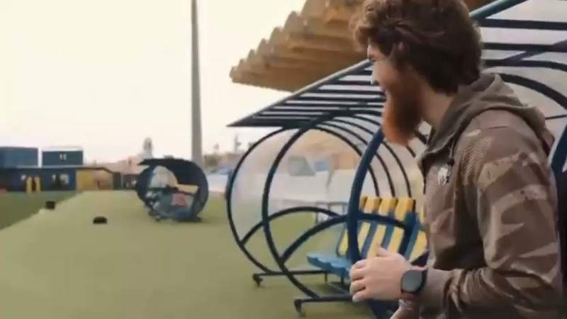 Кадры из видео