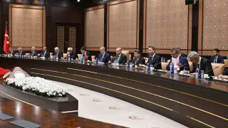 Токаев: Казахстан готов поддержать турецких инвесторов в ключевых отраслях