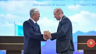 “С искренней благодарностью“. Токаев направил письмо Эрдогану после визита в Анкару