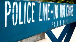 В США мужчина открыл стрельбу в баре, есть жертвы