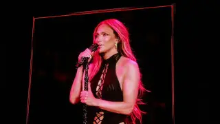 Какие сюрпризы были на концерте J.Lo в Астане и что пишут казахстанцы