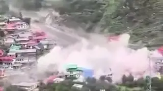 Наводнение уничтожило деревню в Индии: есть погибшие и десятки пропавших