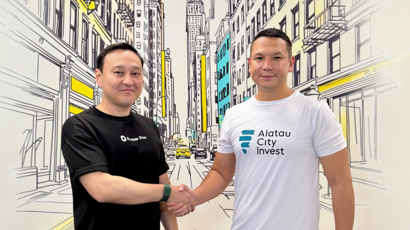 Тимур Салимов, председатель правления Alatau City Invest и Бейбут Жантурин, CFA сооснователь & CEO Prosper Pay. Фото: АО "Alatau City Invest"