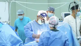 В Жезказгане впервые провели открытую операцию на сердце