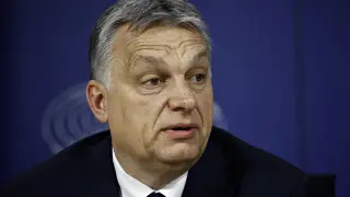 Орбан призвал ЕС “перестать обижаться“ на Россию и провести с ней саммит