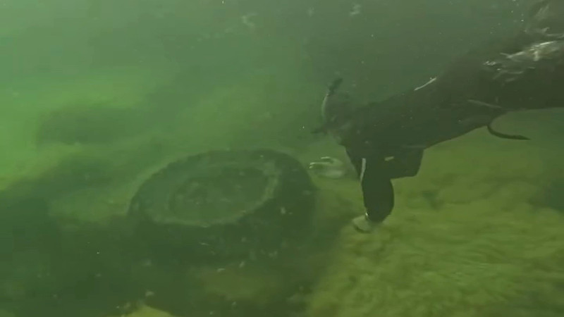 Кадры из видео