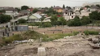 “Обещали парк — появился забор“: алматинцев возмутила стройка в водоохранной зоне