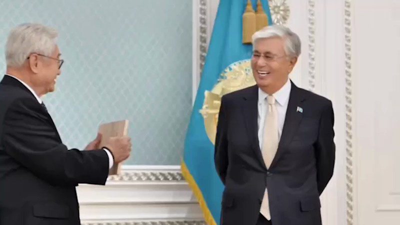 Кадры из видео