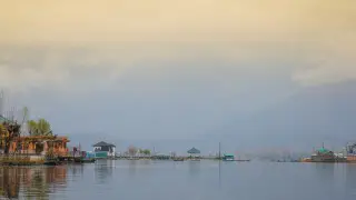 Наводнение в Кашмире унесло более 30 жизней, 50 человек пропали без вести