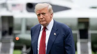 Трамп написал короткое сообщение перед вылетом к Путину на Аляску