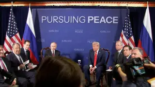 Переговоры Трампа и Путина стартовали на Аляске