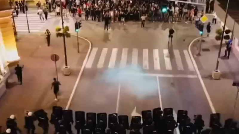 Кадры из видео