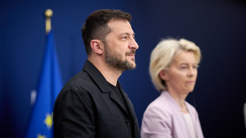 x.com/ZelenskyyUa